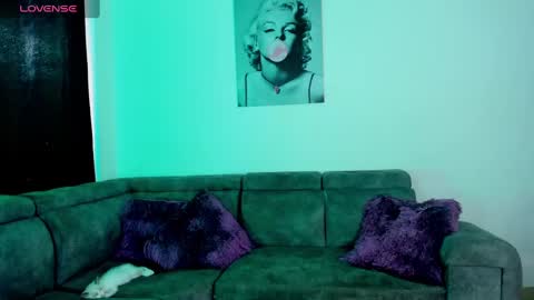 sabrina_lopez1 online show from December 6, 2024, 10:08 pm