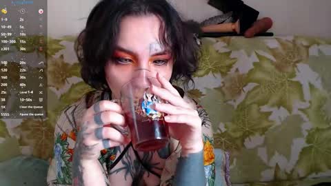 Lilith Solar online show from September 10, 2025, 11:49 pm