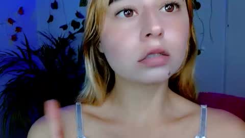 Snapshot of sabrinaexpositoxx chatting on April 21, 2026, 10:10 am SABRI online show from April 21, 2026, 10:10 am