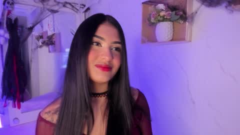 mariana  online show from October 22, 2025, 2:45 am