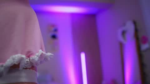 SabrinaJade online show from May 3, 2026, 4:40 am