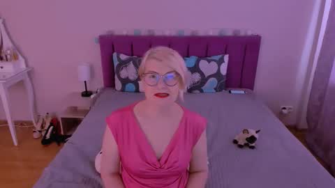 Sabrina MacMarren online show from February 12, 2026, 9:04 am