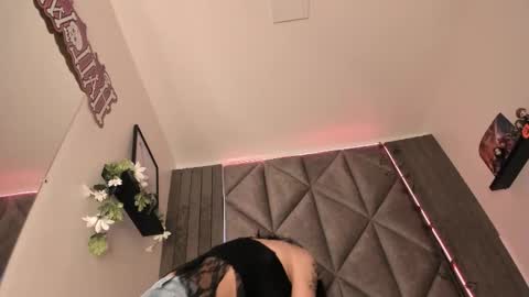 S A B R I N A  online show from October 20, 2025, 11:32 am