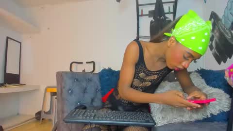 sabrinaxxx11 online show from November 30, 2025, 11:36 am