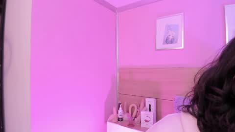 Ig  online show from March 5, 2025, 7:06 pm