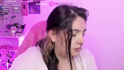 Ig  online show from October 11, 2025, 11:42 am