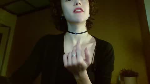 Rose online show from October 26, 2025, 11:42 pm