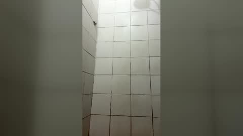 safadeenho0811 online show from February 14, 2026, 12:46 pm