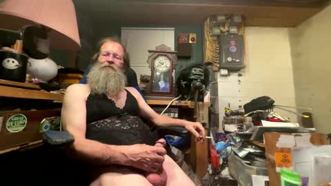 safety_fist online show from February 1, 2025, 2:47 am