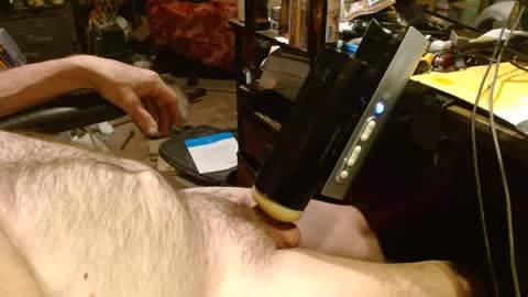 safety_fist online show from January 14, 2026, 2:39 am