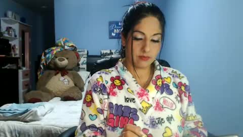 Snapshot of sahotlove1 chatting on July 6, 2026, 11:51 pm Karina online show from July 6, 2026, 11:51 pm