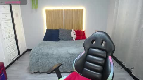 Snapshot of sailor_moon07 chatting on February 19, 2026, 3:57 am sailor online show from February 19, 2026, 3:57 am