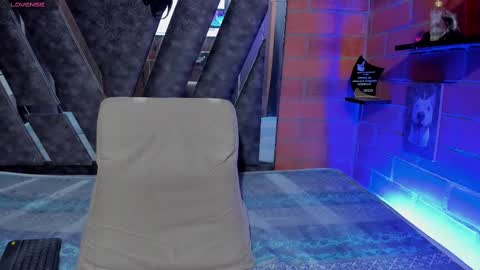 sainix_ online show from March 11, 2025, 2:10 am