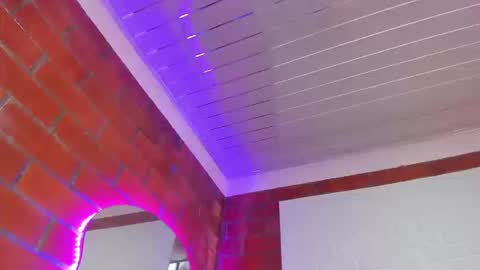 sainix_ online show from September 29, 2025, 9:30 pm