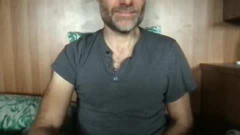 saint009 online show from October 16, 2025, 10:05 am