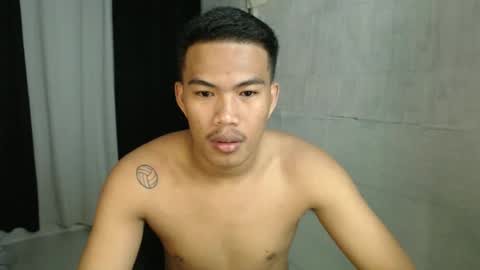 Snapshot of saj_taylor chatting on December 19, 2025, 9:44 pm Taylor online show from December 19, 2025, 9:44 pm