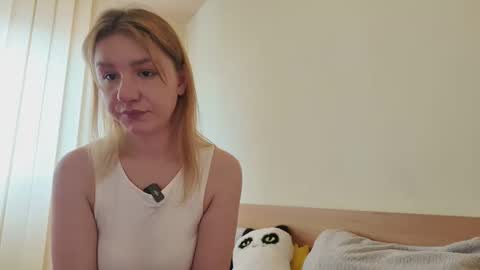 Snapshot of sajenionela chatting on March 24, 2026, 1:27 pm Chloe online show from March 24, 2026, 1:27 pm