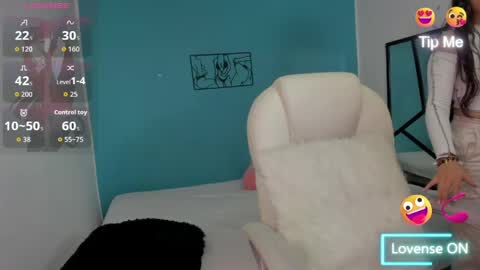 Snapshot of sakuraluna_ chatting on April 25, 2026, 10:51 pm Luna online show from April 25, 2026, 10:51 pm