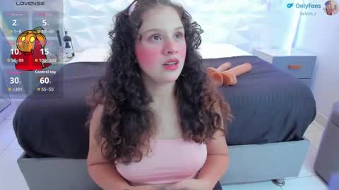 salem_rose01 online show from October 30, 2025, 2:46 am