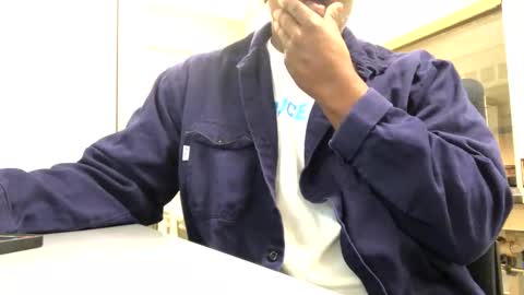 Cum Hanks online show from October 1, 2025, 11:05 am