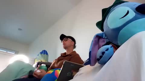 salis1981 online show from February 3, 2025, 12:47 am