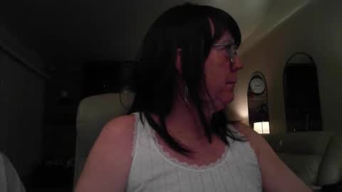 Snapshot of sally______ chatting on May 25, 2026, 1:44 am sally______ online show from May 25, 2026, 1:44 am