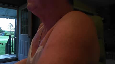 Snapshot of sally______ chatting on June 10, 2026, 12:33 am sally______ online show from June 10, 2026, 12:33 am