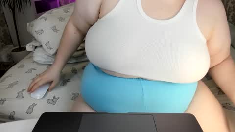 SalmaRoth online show from February 25, 2025, 7:47 pm