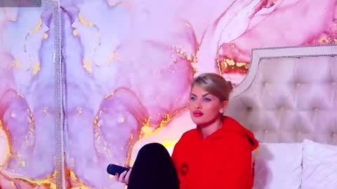 SalmaRoze online show from November 28, 2025, 6:05 am