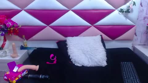 salmasanto online show from January 20, 2025, 5:37 am