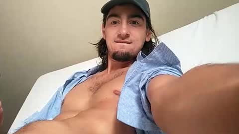 salmonman1305 online show from September 10, 2025, 2:06 pm