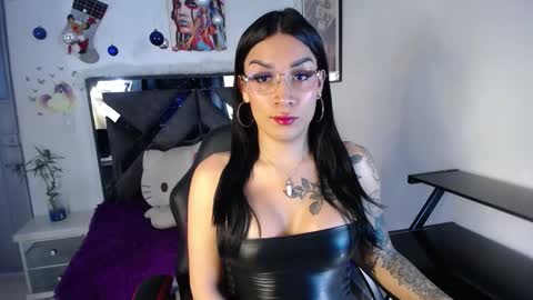 SALO HOT online show from January 12, 2026, 1:33 am