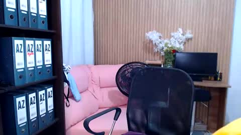 Snapshot of salome_010 chatting on May 28, 2026, 8:17 pm Salome online show from May 28, 2026, 8:17 pm