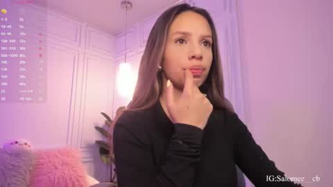 salome__evans online show from November 3, 2025, 1:01 pm