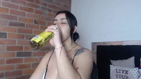 Snapshot of salome__palmer chatting on November 26, 2025, 1:23 pm online show from November 26, 2025, 1:23 pm