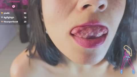 Salome  online show from November 22, 2025, 1:26 am