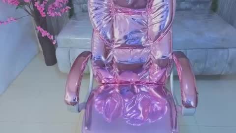 Salome  online show from December 21, 2025, 1:18 pm