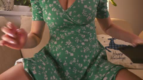 IsaBella-  online show from December 4, 2024, 9:24 pm