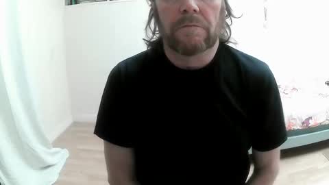 Snapshot of saltimbanquier chatting on January 10, 2025, 1:52 pm Saltimbanquier  Salt  ou  Banquier  online show from January 10, 2025, 1:52 pm