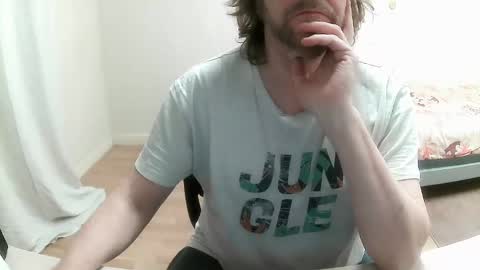 Snapshot of saltimbanquier chatting on January 26, 2025, 10:55 am Saltimbanquier  Salt  ou  Banquier  online show from January 26, 2025, 10:55 am