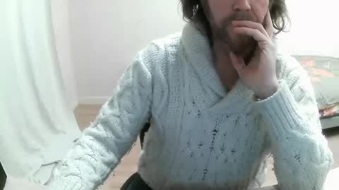 Snapshot of saltimbanquier chatting on February 11, 2025, 12:37 pm Saltimbanquier  Salt  ou  Banquier  online show from February 11, 2025, 12:37 pm