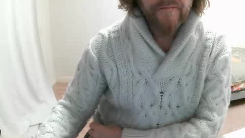 Snapshot of saltimbanquier chatting on February 13, 2025, 1:05 pm Saltimbanquier  Salt  ou  Banquier  online show from February 13, 2025, 1:05 pm