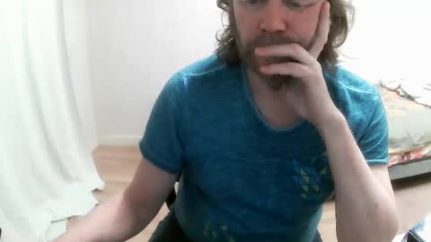 Snapshot of saltimbanquier chatting on February 14, 2025, 7:07 am Saltimbanquier  Salt  ou  Banquier  online show from February 14, 2025, 7:07 am