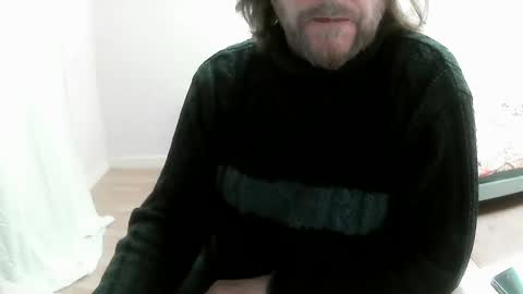 Snapshot of saltimbanquier chatting on March 7, 2025, 8:13 am Saltimbanquier  Salt  ou  Banquier  online show from March 7, 2025, 8:13 am