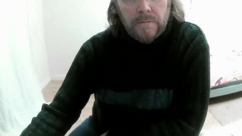 Snapshot of saltimbanquier chatting on March 7, 2025, 3:28 pm Saltimbanquier  Salt  ou  Banquier  online show from March 7, 2025, 3:28 pm