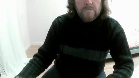 Snapshot of saltimbanquier chatting on March 10, 2025, 6:59 am Saltimbanquier  Salt  ou  Banquier  online show from March 10, 2025, 6:59 am