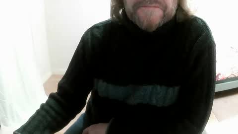 Snapshot of saltimbanquier chatting on March 11, 2025, 7:26 am Saltimbanquier  Salt  ou  Banquier  online show from March 11, 2025, 7:26 am