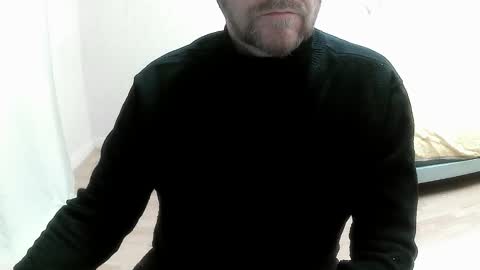 Snapshot of saltimbanquier chatting on September 16, 2025, 12:28 pm Saltimbanquier  Salt  ou  Banquier  online show from September 16, 2025, 12:28 pm
