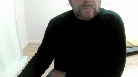 Snapshot of saltimbanquier chatting on September 17, 2025, 6:59 am Saltimbanquier  Salt  ou  Banquier  online show from September 17, 2025, 6:59 am