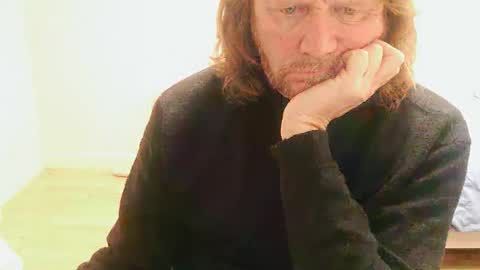 Snapshot of saltimbanquier chatting on October 24, 2025, 10:00 am Saltimbanquier  Salt  ou  Banquier  online show from October 24, 2025, 10:00 am